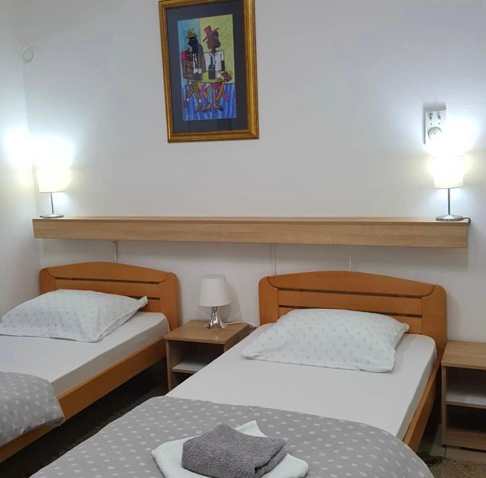Guesthouse Vladimir & Ana Панчево Экстерьер фото